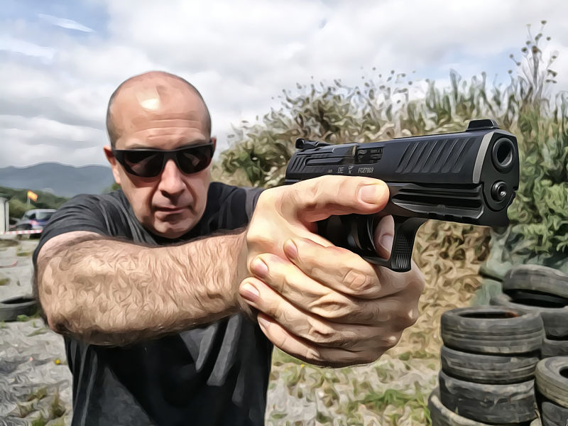 Walther Q4 SF Disparando